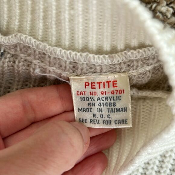 Vintage Chevron Longsleeve Womens Petite Cream Beige Sweater - Picture 8 of 14